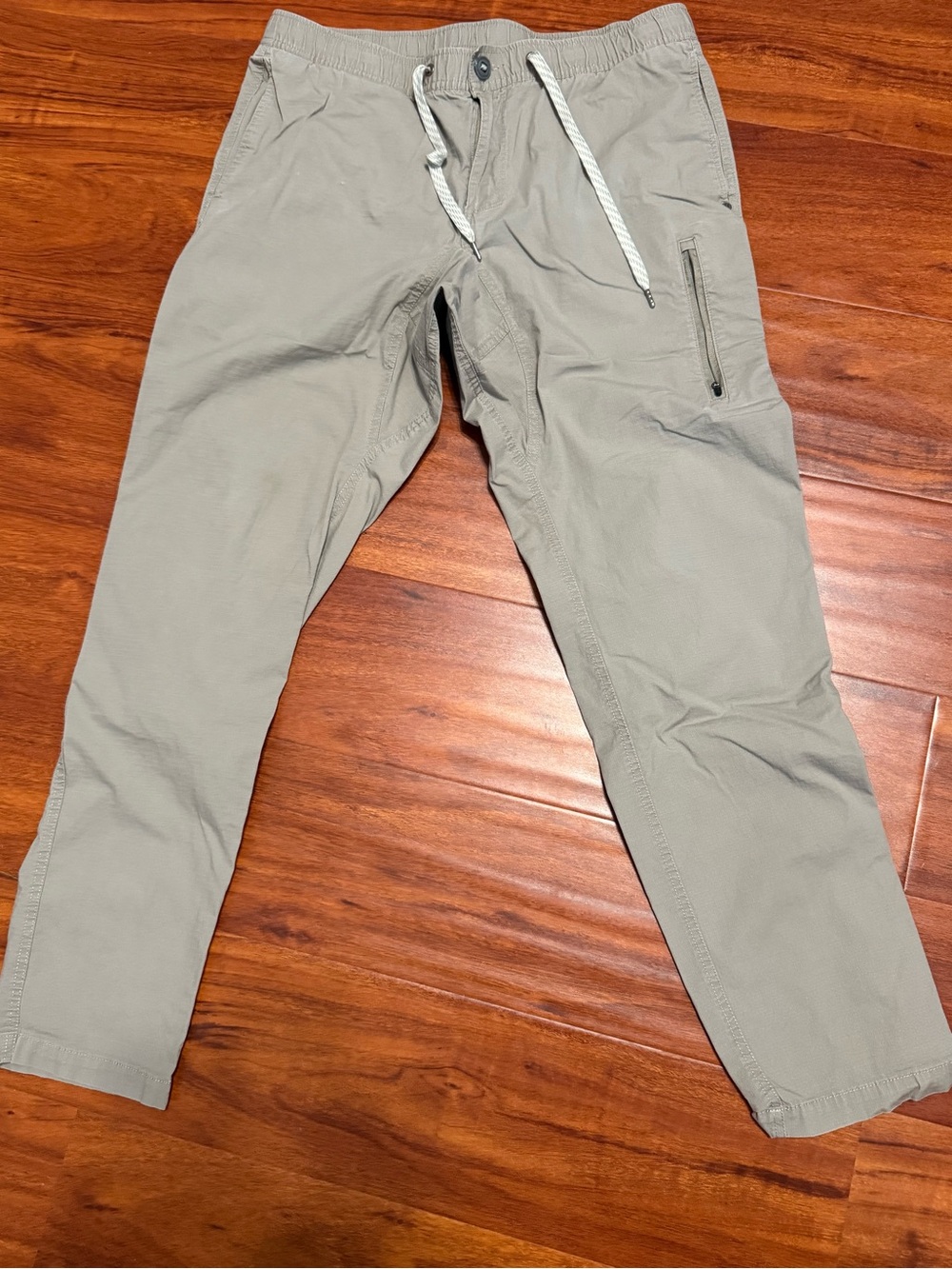 Vuori Men's Chino Joggers in Light Gray with Drawstring